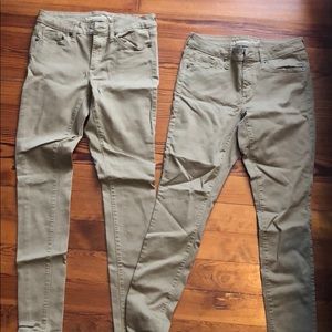Universal Thread khaki mid-rise skinny SZ 6/28R